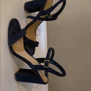 Gianni Bini Velvet Navy Blue Sandals.